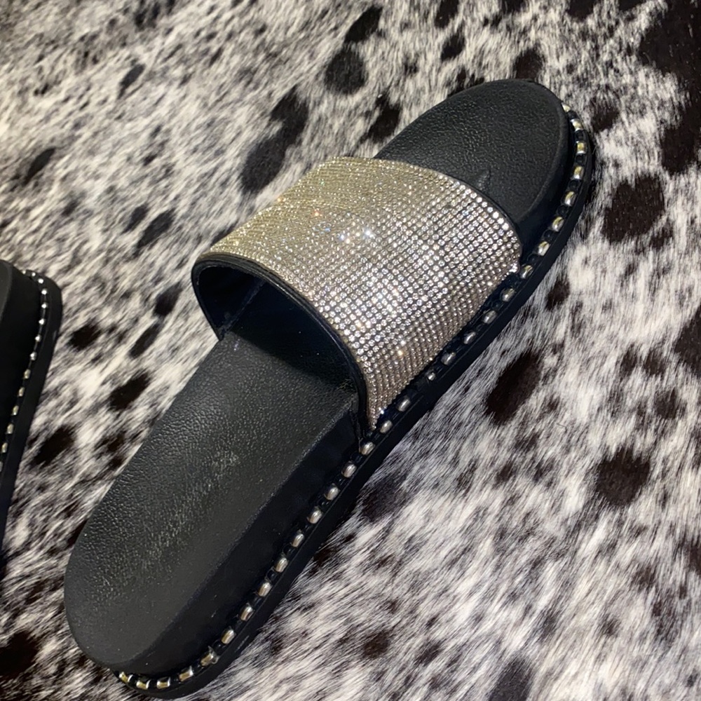 Rhinestone Slides - Picture 7 of 7